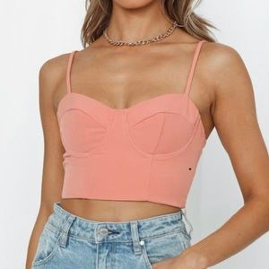 🍑 Coming For Ya Hello Molly Crop Top